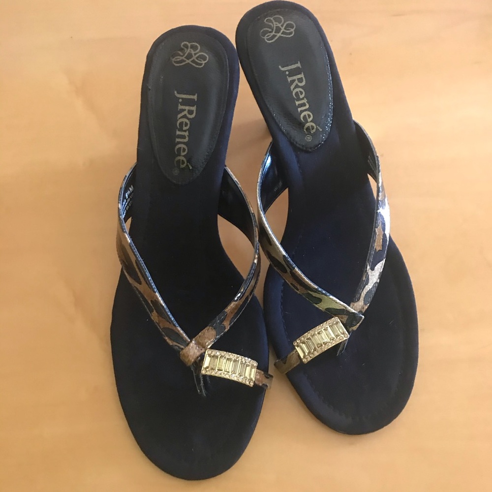 Leopard toe ring sandals